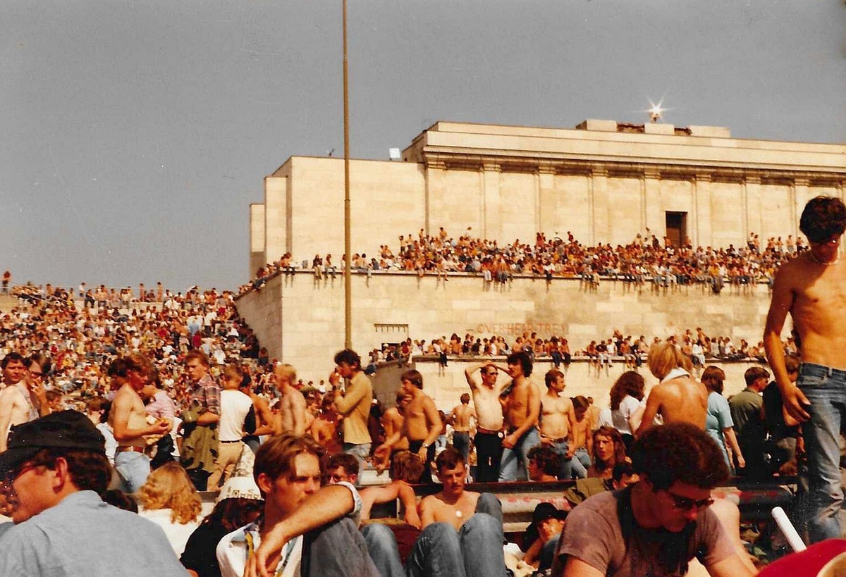 AC/DC's 1979 Concert & Tour History | Concert Archives