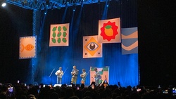 Erlend Øye & La Comitiva on Dec 19, 2024 [965-small]