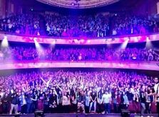 Boyce Avenue on Sep 5, 2014 [108-small]