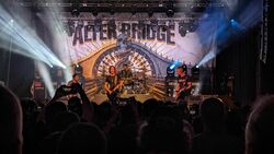 Alter Bridge / Sevendust on May 9, 2023 [732-small]