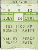 Bonnie Raitt / Treat Her Right on Jul 26, 1988 [305-small]