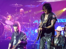 Guns N' Roses / The Chelsea Smiles on Feb 12, 2012 [426-small]