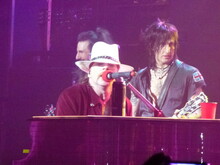 Guns N' Roses / The Chelsea Smiles on Feb 12, 2012 [430-small]