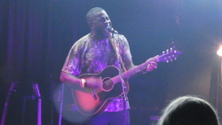 Tenille Townes / Mel Washington on Aug 25, 2022 [199-small]