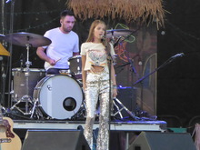 Jake Owen / Callista Clark on Sep 10, 2021 [065-small]