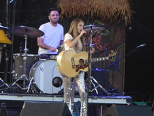 Jake Owen / Callista Clark on Sep 10, 2021 [071-small]