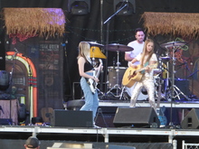 Jake Owen / Callista Clark on Sep 10, 2021 [075-small]