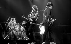 Journey / Bryan Adams on Jul 1, 1983 [261-small]