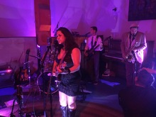 Shanta Paloma on Oct 20, 2018 [388-small]