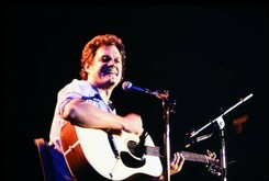 Harry Chapin on Apr 13, 1977 [284-small]