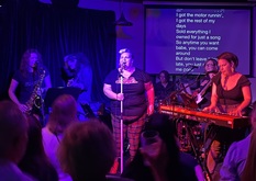 Ita & The Choirgirls on Feb 8, 2025 [898-small]