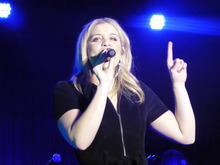 Lauren Alaina on Nov 1, 2019 [079-small]