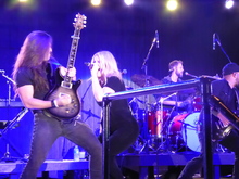 Lauren Alaina on Nov 1, 2019 [086-small]