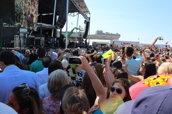 Maroon 5 / Wiz Khalifa / The Darkness / Little Big Town / Mr. Greengenes on May 19, 2012 [410-small]