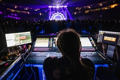 Billy Strings on Jan 26, 2025 [525-small]