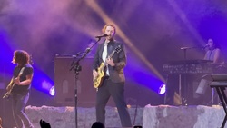 Hozier / Allison Russell on May 25, 2024 [188-small]