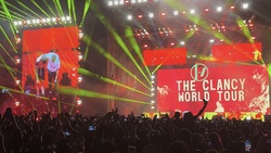 Twenty One Pilots / Balu Brigada on Feb 22, 2025 [577-small]