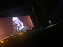 Adele on Oct 28, 2016 [466-small]