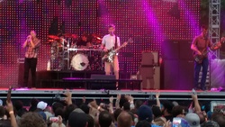 311 / New Politics / The Skints on Jul 10, 2017 [934-small]