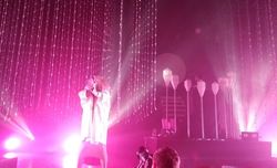 Purity Ring / HEALTH on Oct 30, 2016 [610-small]