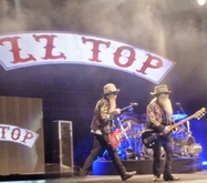 ZZ Top / Norah Jones / Nashville Pussy on Aug 22, 2012 [415-small]