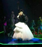 Lady Gaga on Nov 16, 2017 [183-small]