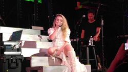 Sabrina Carpenter / Alex Aiono / New Hope Club on Aug 8, 2017 [390-small]