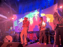 Babe Rainbow / Kolumbo on Sep 14, 2023 [450-small]