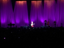 Dolly Parton on Nov 26, 2016 [705-small]