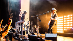 Alice In Chains on Oct 26, 2018 [147-small]