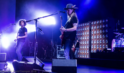Alice In Chains on Oct 26, 2018 [158-small]