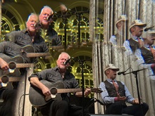 Bonnie "Prince" Billy / Jon Langford on Nov 17, 2023 [140-small]