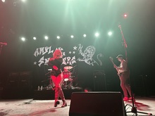 Amyl and the Sniffers / Die Spitz on Nov 3, 2023 [372-small]