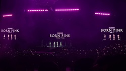 Blackpink on Oct 26, 2022 [675-small]