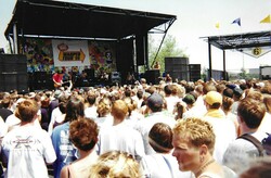 Warped Tour 1999 on Jul 14, 1999 [710-small]