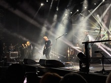 Slowdive / Drab Majesty on Apr 4, 2025 [025-small]