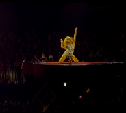 Sabrina Carpenter / Rachel Chinouriri on Mar 22, 2025 [174-small]