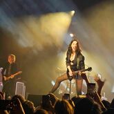 St. Vincent / Glass Beams on Apr 6, 2025 [552-small]