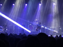 Shed Seven / Cast on Dec 16, 2017 [242-small]