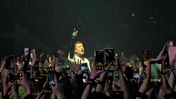 Twenty One Pilots / Balu Brigada on Apr 9, 2025 [530-small]