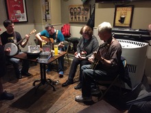 Trad Folk on Sep 11, 2017 [044-small]