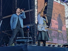 Fall Out Boy / Weezer / Green Day / Amyl and the Sniffers on Jun 22, 2022 [458-small]