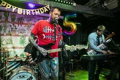 tags: Henshaw - PET NEEDS / Henshaw / If Not Now / Geoff Lawrence / Hibiscus Haze / Frankie Freeman on Apr 19, 2025 [939-small]