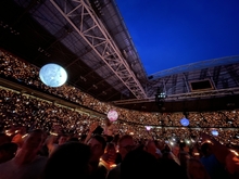 Coldplay / Griff / Zoë Tauran on Jul 16, 2023 [721-small]