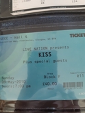 Kiss / Taking Dawn on May 9, 2010 [138-small]