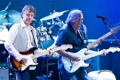 Eric Clapton & Steve Winwood / Eric Clapton / Steve Winwood on May 29, 2010 [798-small]