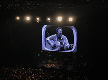 Eddie Vedder on Jun 12, 2019 [155-small]