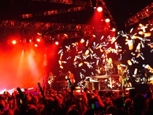 KROQ Almost Acoustic Christmas 2016 (Night #2) on Dec 11, 2016 [050-small]