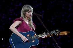 Taylor Swift / MUNA / Gracie Abrams on Jul 8, 2023 [063-small]