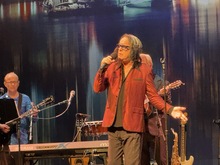 tags: Todd Rundgren, St. Petersburg, Florida, United States, The Mahaffey Theater - What The World Needs Now - The Bacharach Songbook Live / Todd Rundgren / Rob Shirakbari / Wendy Moten on Apr 22, 2025 [308-small]